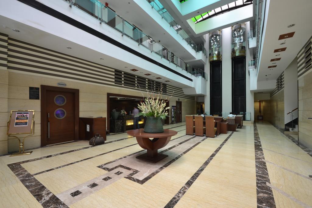 Hotel Royal Cliff Kanpur Eksteriør billede