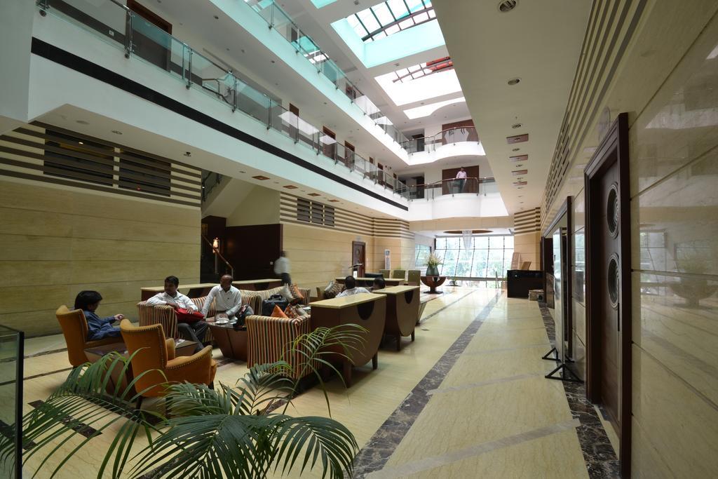 Hotel Royal Cliff Kanpur Eksteriør billede