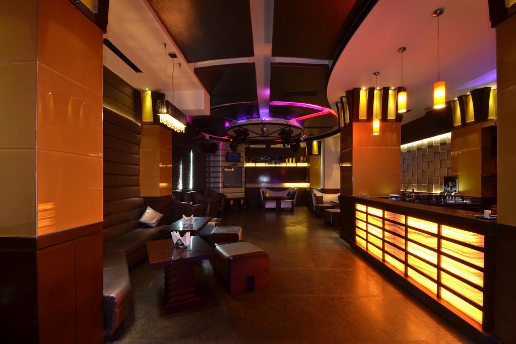 Hotel Royal Cliff Kanpur Eksteriør billede