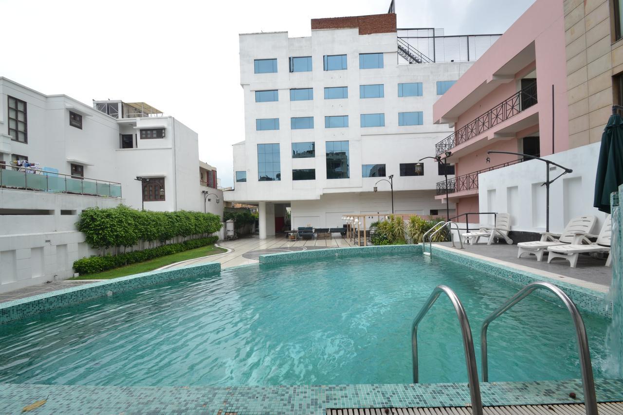 Hotel Royal Cliff Kanpur Eksteriør billede