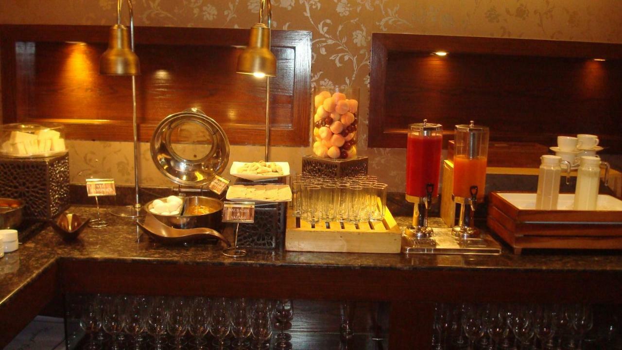 Hotel Royal Cliff Kanpur Eksteriør billede